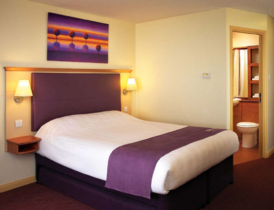 Premier Inn London Elstree / 보어햄우드 외부 사진