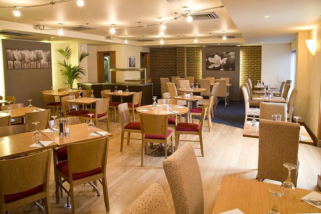 Premier Inn London Elstree / 보어햄우드 외부 사진